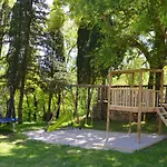别墅 Spacieuse A Avec Piscine Partagee 160 M²